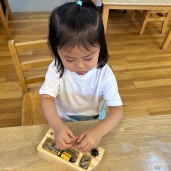 Montessori Transitional Kindergarten Child Learning at Lifetime Montessori School in San Diego