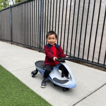 Montessori primary child working at Lifetime Montessori School in San Diego