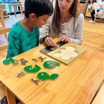 Montessori primary child working at Lifetime Montessori School in San Diego