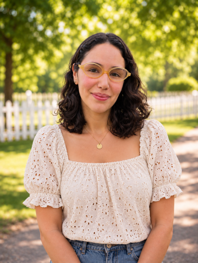 My name is Adriana, and I was born and raised in Venezuela, where I earned my degree in Psychology and discovered my passion for working with children. I began my teaching career at 18 as an English teacher, and over the years that passion has grown into a lifelong commitment to Montessori education. For the past 11 years, Argentina has been my home. During that time, I spent four years as a Montessori Primary Assistant before completing my AMI Primary Guide training. I have since had the privilege of worki